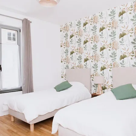 La Parenthese Flechoise, *